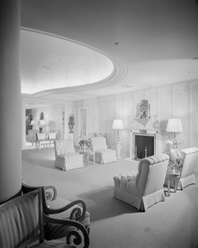 Saks Fifth Avenue, Beverly Hills, Architectural Digest